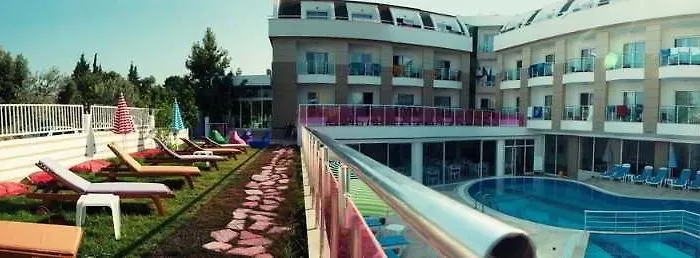 Hotel Dickman Elite Side