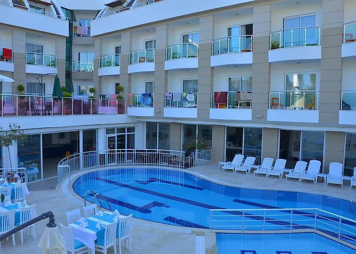 Dickman Elite Hotel Side